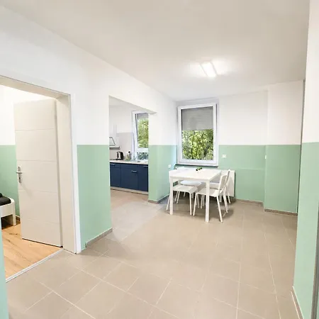 Apartamento Home2stay Apartmenthaus Reutlingen-tuebingen Monteurzimmer *