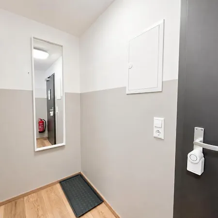 Home2stay Apartmenthaus Reutlingen-tübingen Monteurzimmer Apartamento