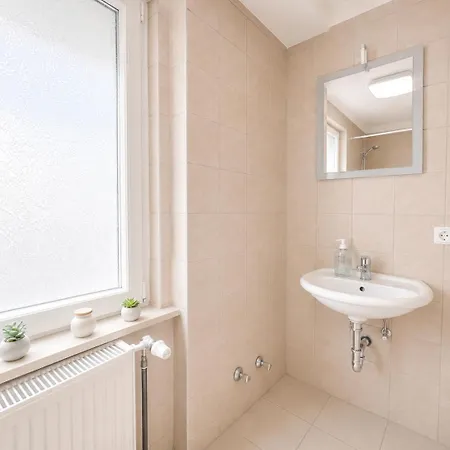 Home2stay Apartmenthaus Reutlingen-tübingen Monteurzimmer