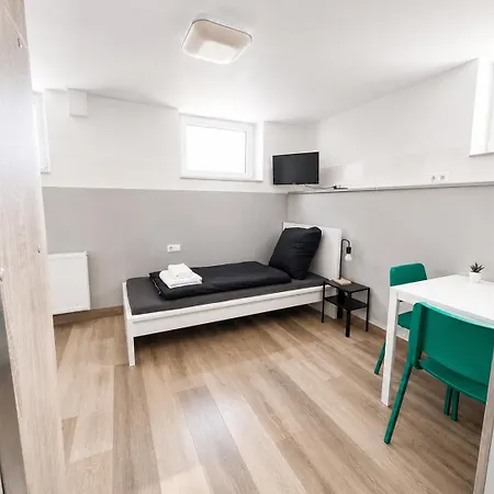 Home2stay Apartmenthaus Reutlingen-tübingen Monteurzimmer Apartamento